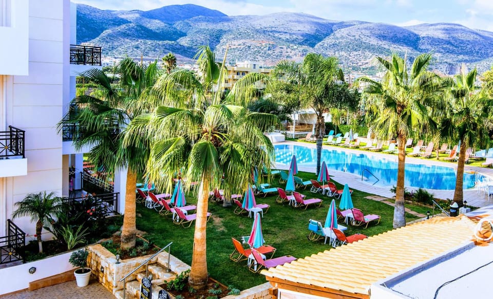 Yiannis Manos Hotel Resort Apartment hotel in Malia, Crete