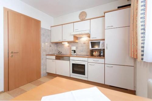 Hotel Garni DIAS Hotel in Canton of Grisons