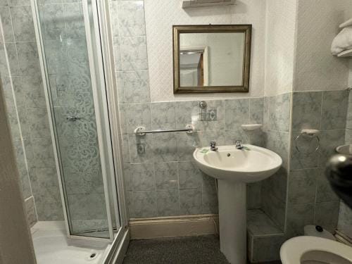 Hotels 24-7 - The Old Knoll Guesthouse Hotel in Newport
