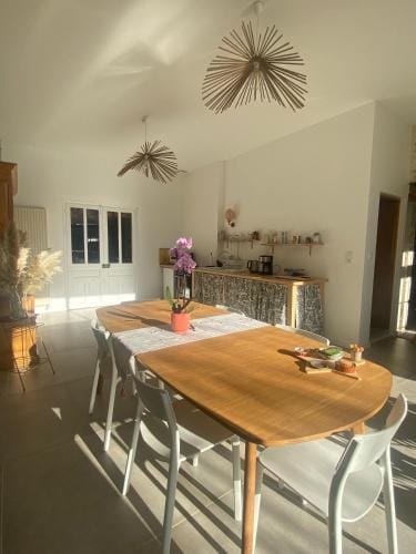 Chez Odette chambre saule pleureur Hotel in Bourgogne-Franche-Comté