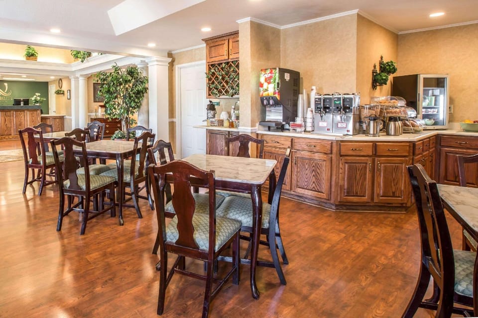 Quality Inn Greeneville - Tusculum Hotel in Greeneville