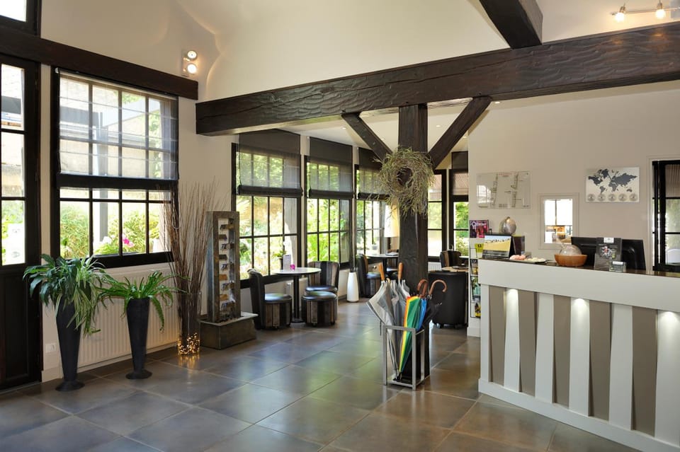 Logis Hotels Restaurant le SAINT-JACQUES -Cloyes les 3 Rivieres Hotel in Centre-Val de Loire
