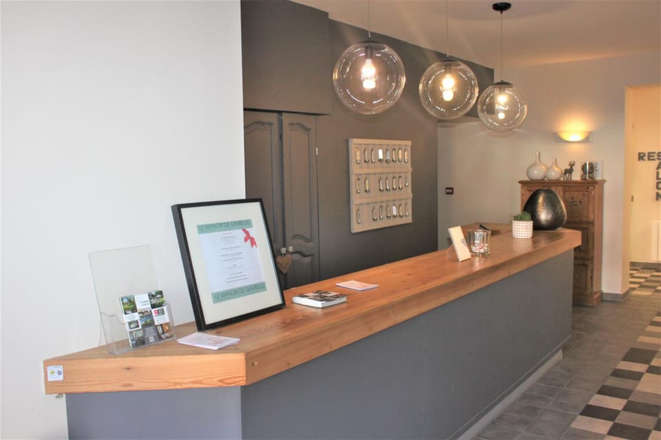 LOGIS Hotel & Restaurant - Le Manoir de Gavrelle Hotel in Hauts-de-France