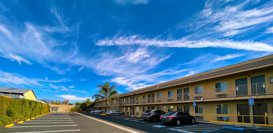 New Star Inn El Monte, CA - Los Angeles Motel in El Monte