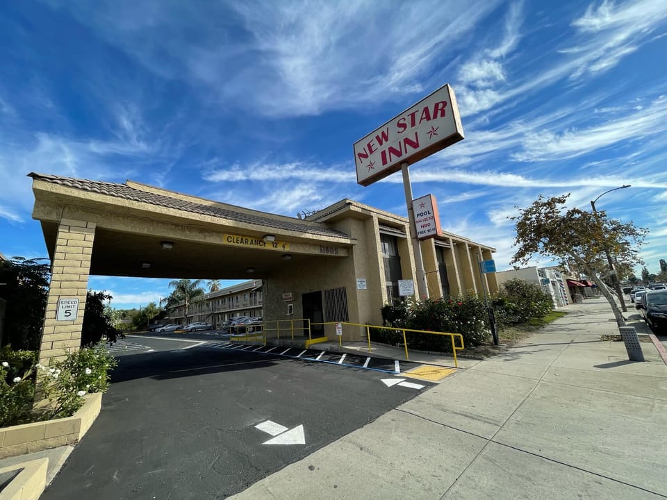 New Star Inn El Monte, CA - Los Angeles Motel in El Monte