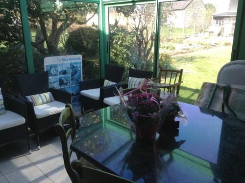 Chambres d'Hotes du Chalet de Caharet Hotel in Brittany