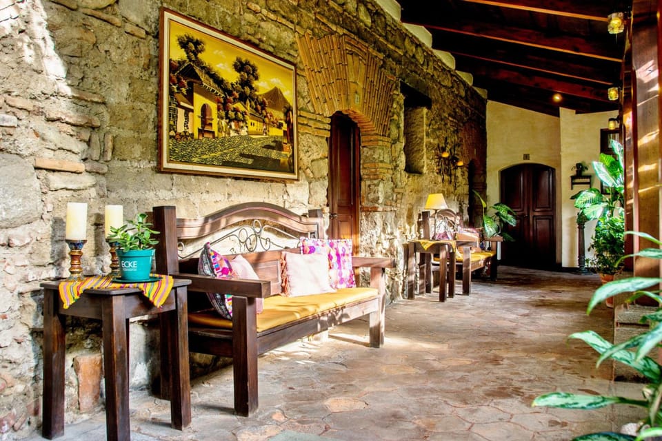 Hotel Casa del Parque by AHS Hotel in Antigua Guatemala