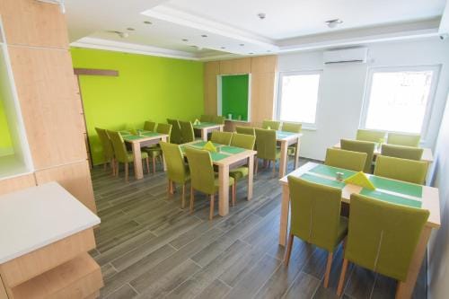 Laurus Motel Airport Tuzla Motel in Federation of Bosnia and Herzegovina