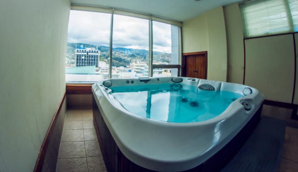 Hotel Emperador Hotel in Ambato