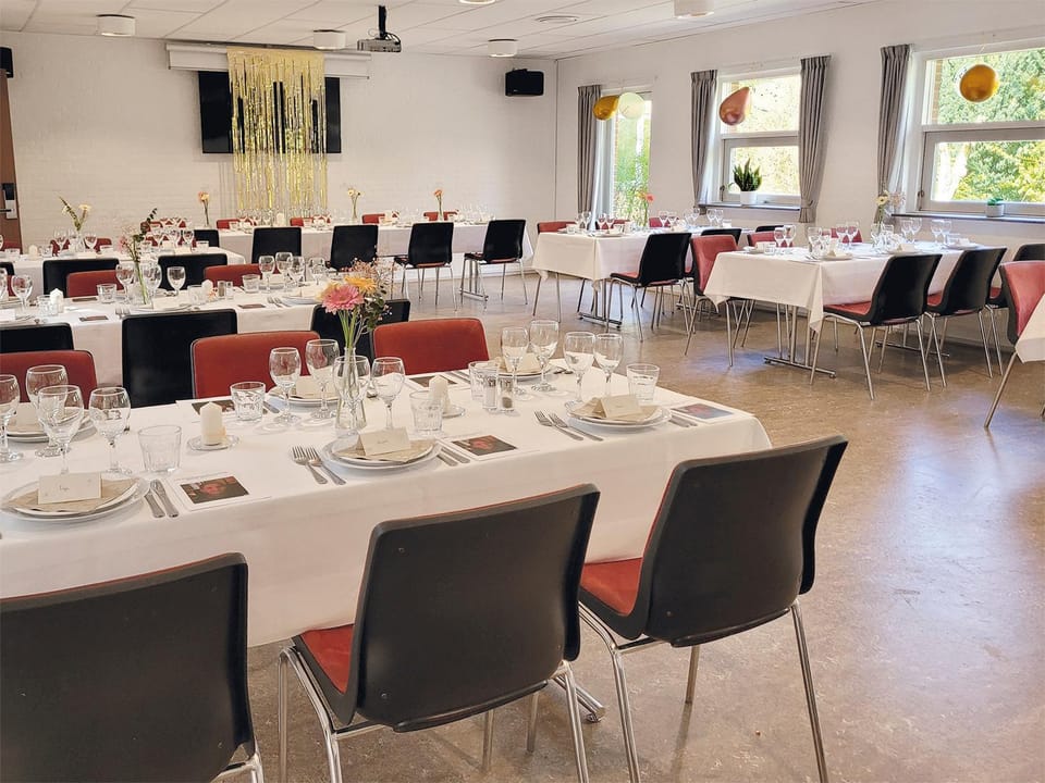 Banquet hall