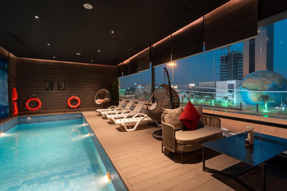 Swimming pool
