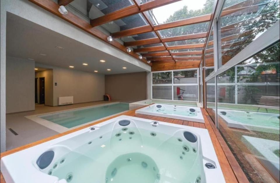 Hot tub