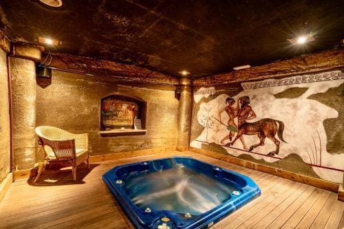 Residence surrounded by greenery with swimming pool in Sorano Hotel in Lazio
