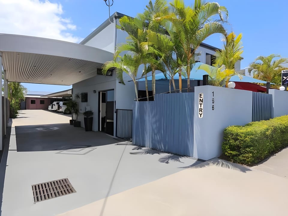 Central Studio Accommodation Motel in Gladstone