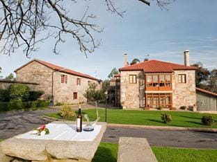 Casa de Trillo Apartments Apartment hotel in Galicia