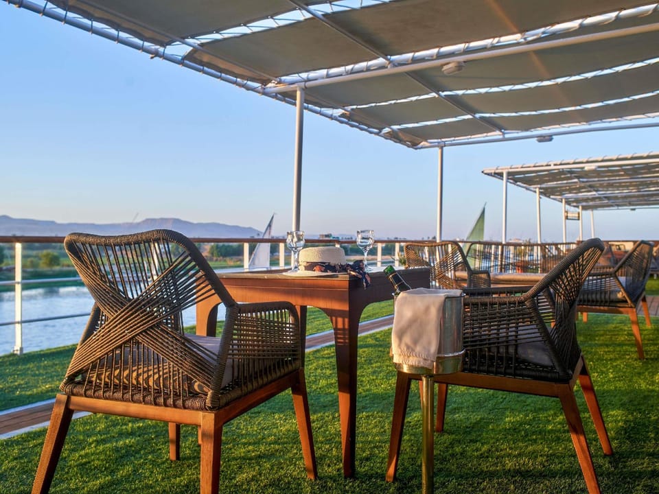 MS Movenpick Royal Lily - Luxor Aswan Hotel in Luxor