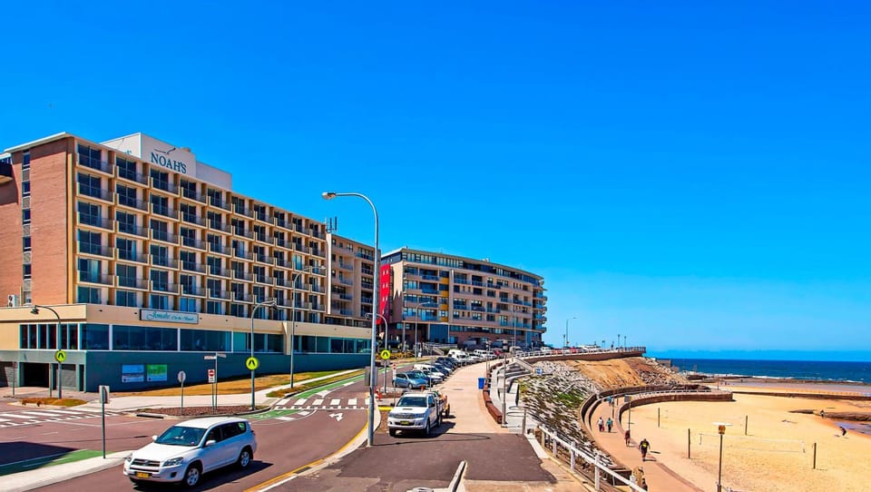 NOAH'S on the beach Hotel in New South Wales