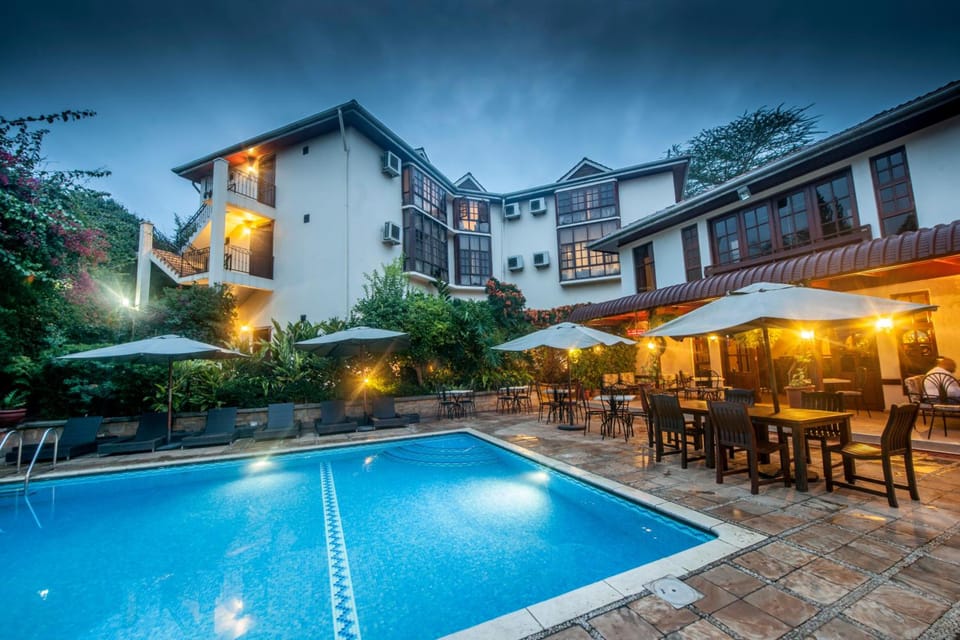 Swimming pool