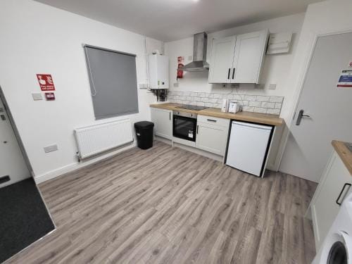 Premier Studios Nottingham - Tring Vale Hotel in Nottingham