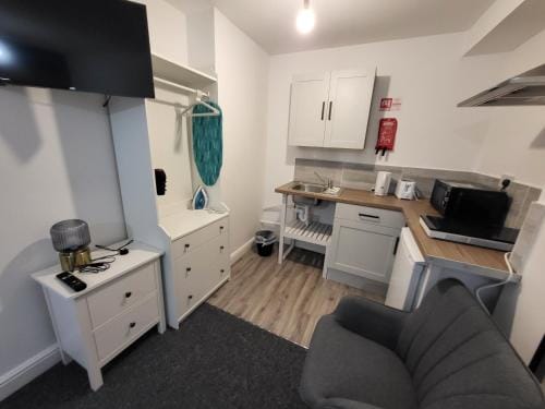 Premier Studios Nottingham - Tring Vale Hotel in Nottingham