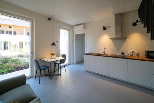 VIA VITTORIO VENETO 468 CHIARI Hotel in Province of Brescia
