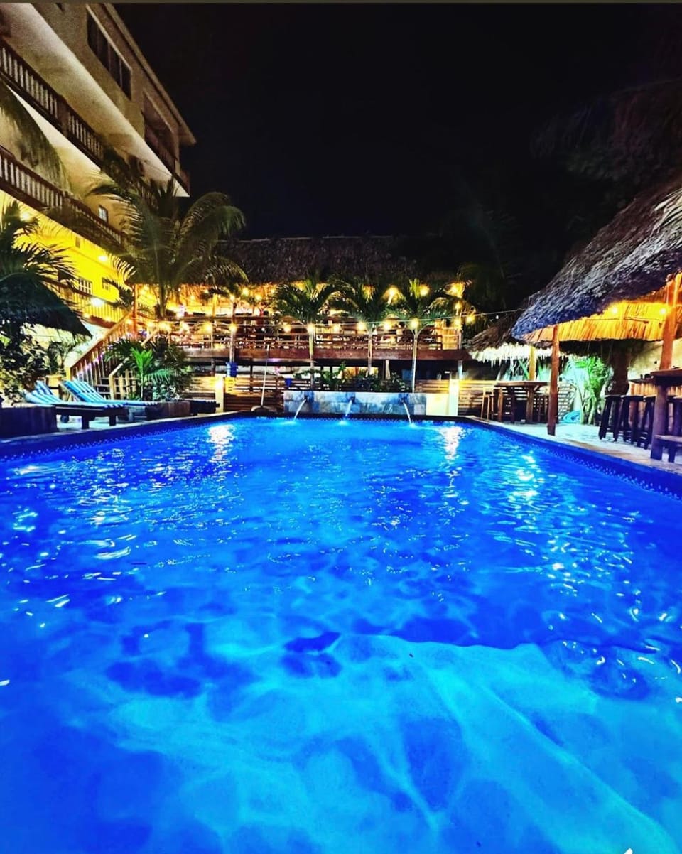 Swimming pool