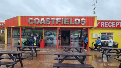 Sam's Caravan Hire Coastfield Holiday Village Ingoldmells Hotel in Ingoldmells