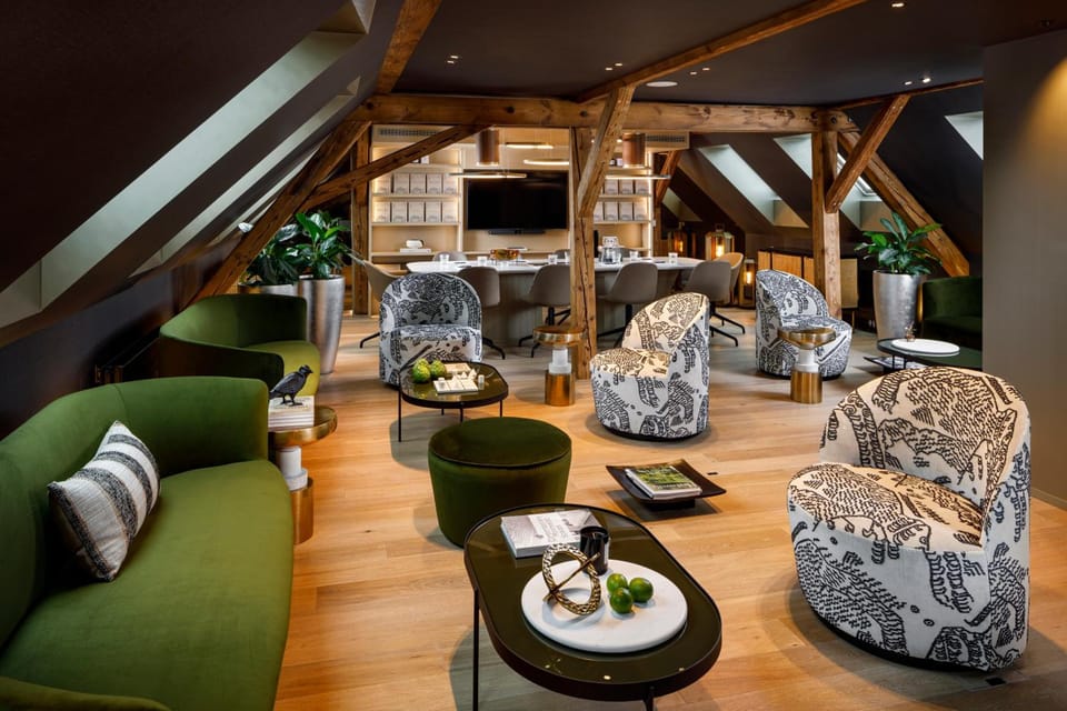 Bar/lounge