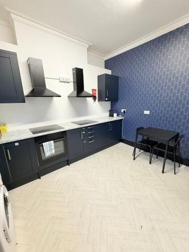 10 Minutes to Central London Vaux Hotel in City of Westminster