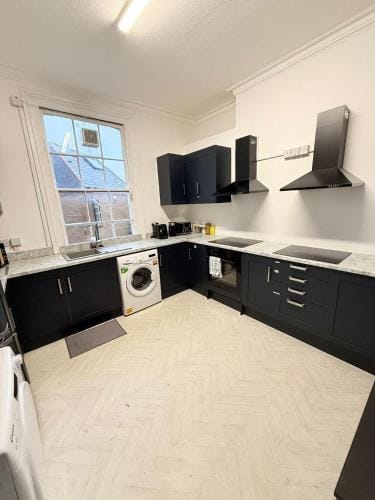 10 Minutes to Central London Vaux Hotel in City of Westminster