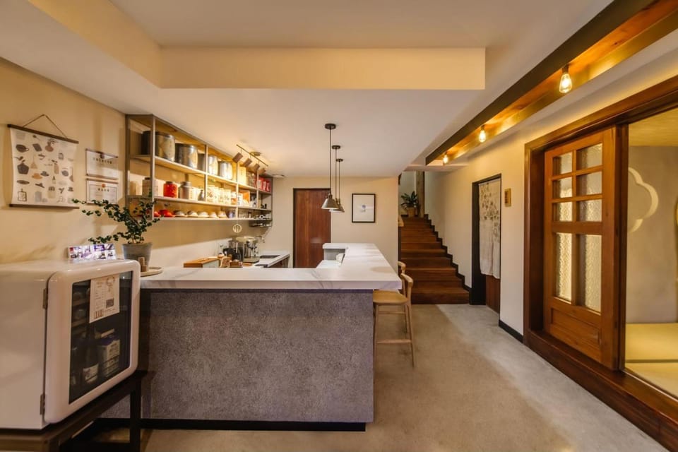 Hangzhou XianQingShan Homestay Westlake Hotel in Hangzhou