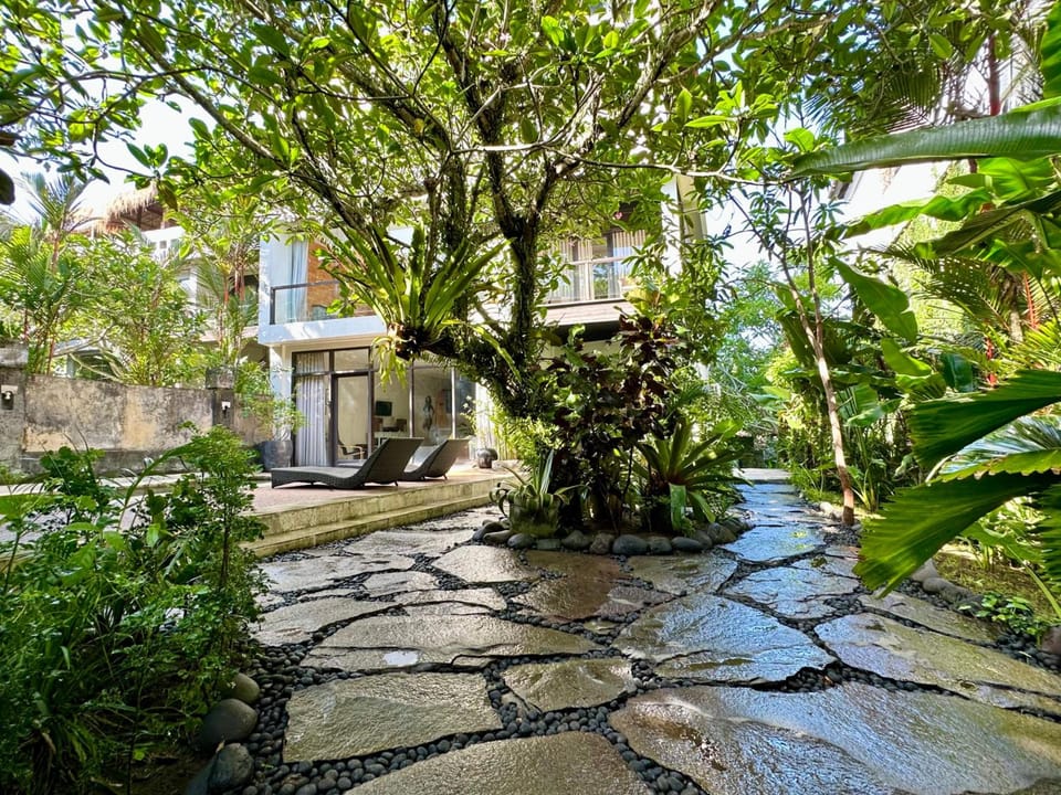 Surf House Santai Villa Balian Hotel in West Selemadeg