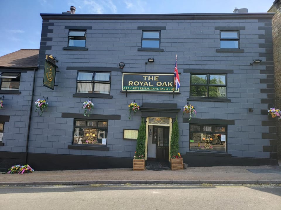 The Royal Oak Hotel Hotel in High Peak District