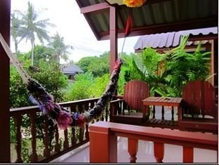 Namthip Home Beach Resort in Ban Tai