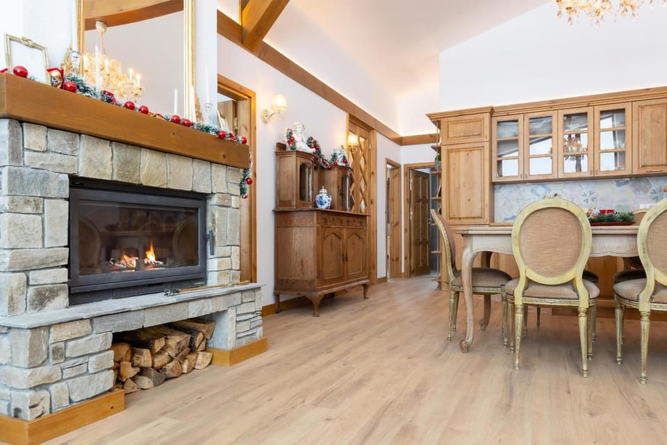 Villa Sofayla near the Pirin Golf Resort Hotel in Blagoevgrad Province