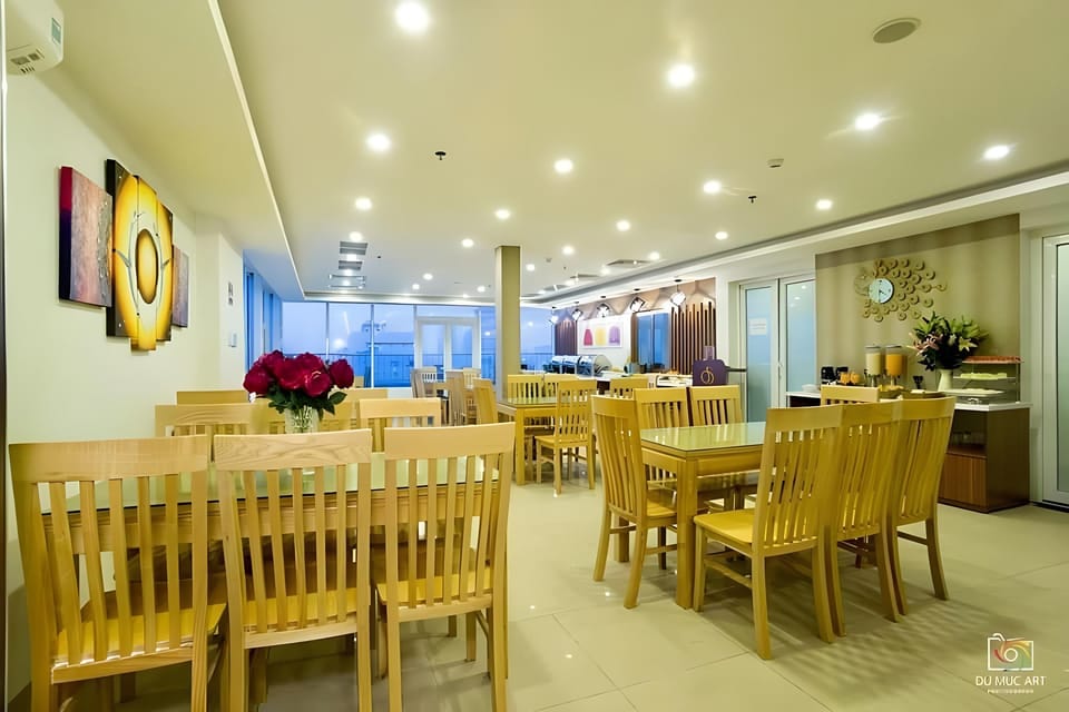 Golden Light Hotel Hotel in Da Nang