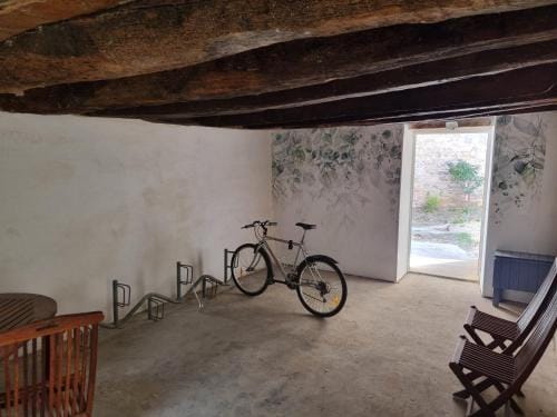 La suite du Docteur Privey - Free & secure Park Bike - 3mn Autoroute Hotel in Bourgogne-Franche-Comté