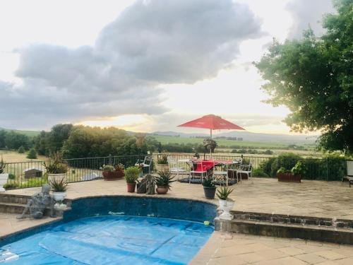 Roland’s Valley Art Accommodation Hotel in Stellenbosch