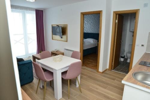Kraljevi Cardaci Cardak Hotel in Serbia