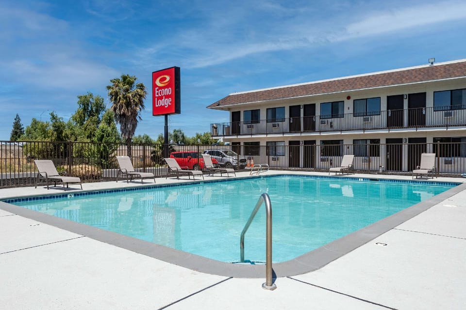 Econo Lodge Stockton near I-5 Fairgrounds Hotel in Stockton