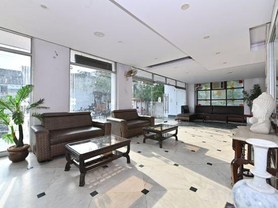 Hotel Amber Hotel in Lucknow