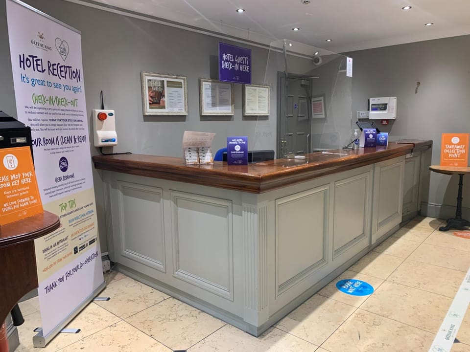 Cedars Inn by Greene King Inns Hotel in Barnstaple