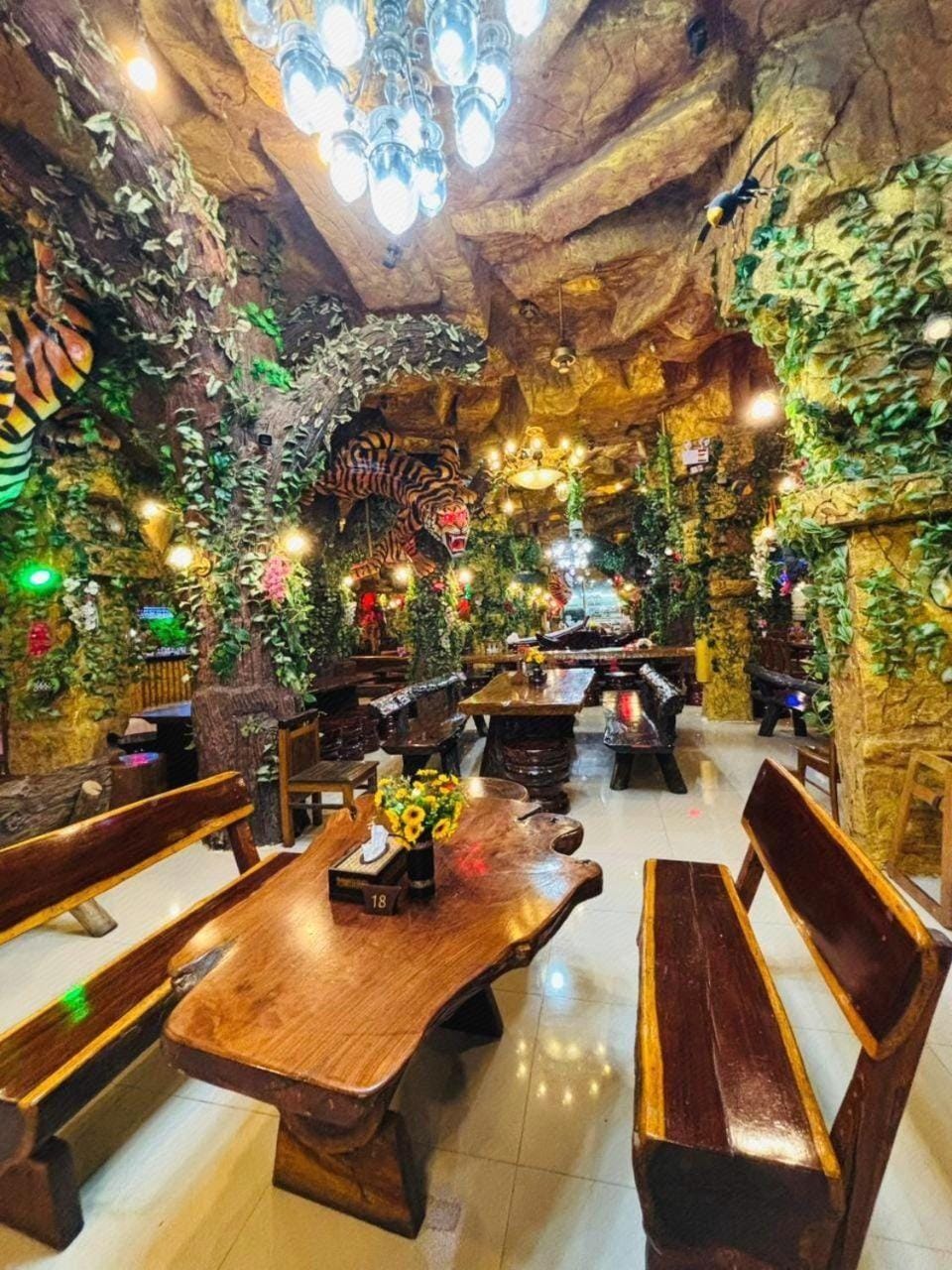 Tiger Complex Hotel  Hotel in Patong