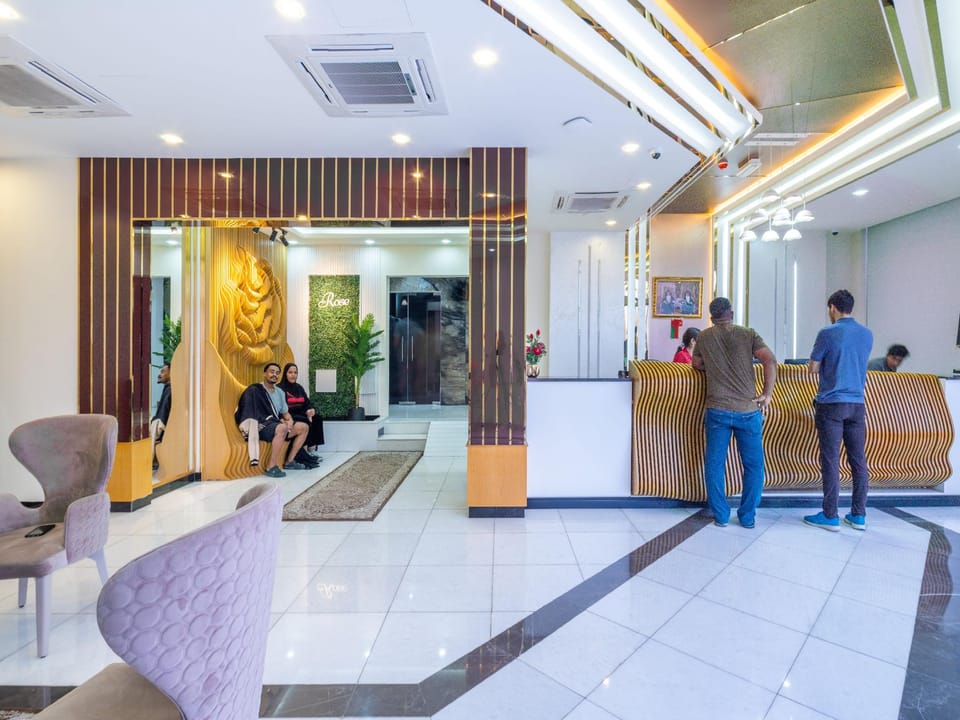 OYO Townhouse 156 Rose Hotel Apartments Hotel in Muscat Governorate, Oman