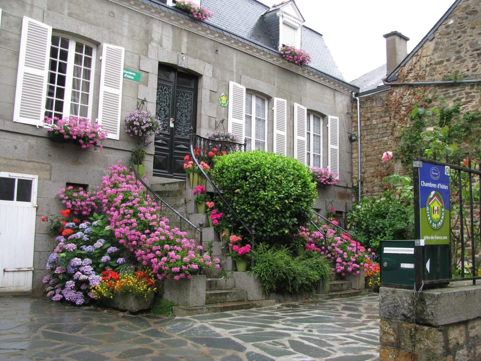 Chambres d'Hotes l'Hermine Hotel in Brittany