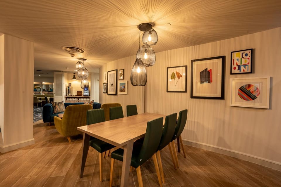 Bar/lounge