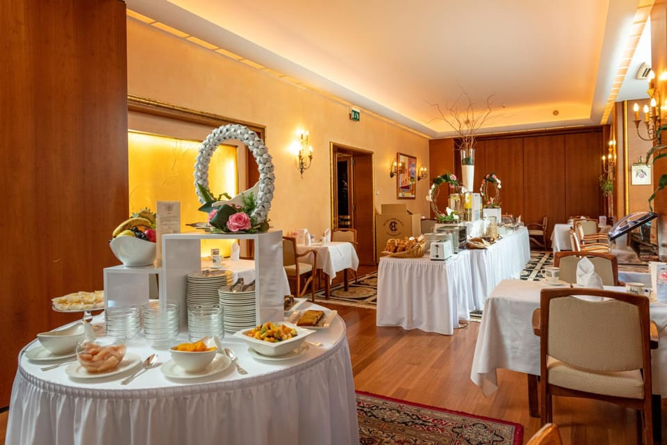 Grand Hotel Cravat Hotel in Luxembourg