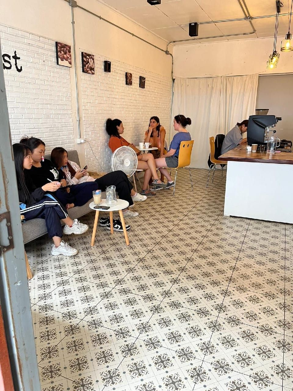 Coffee shop