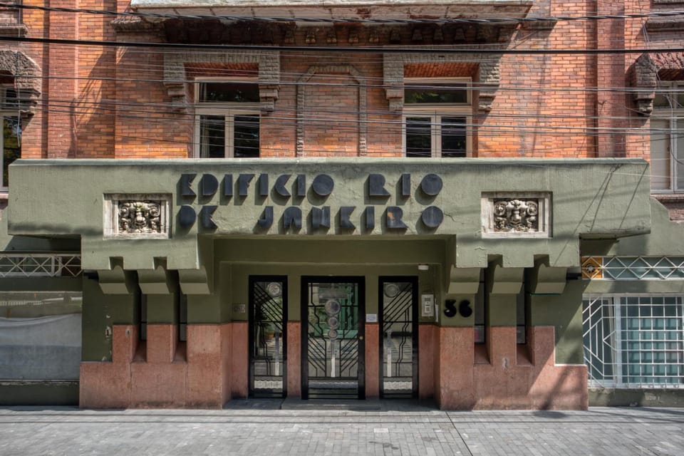 Edificio Art Deco en Roma Norte Hotel in Mexico City