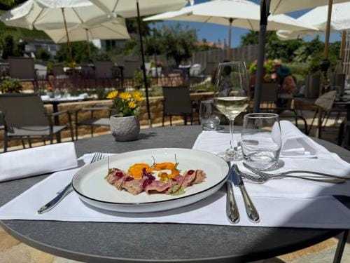 Hotel Restaurant Croix Blanche Hotel in Fribourg, Switzerland